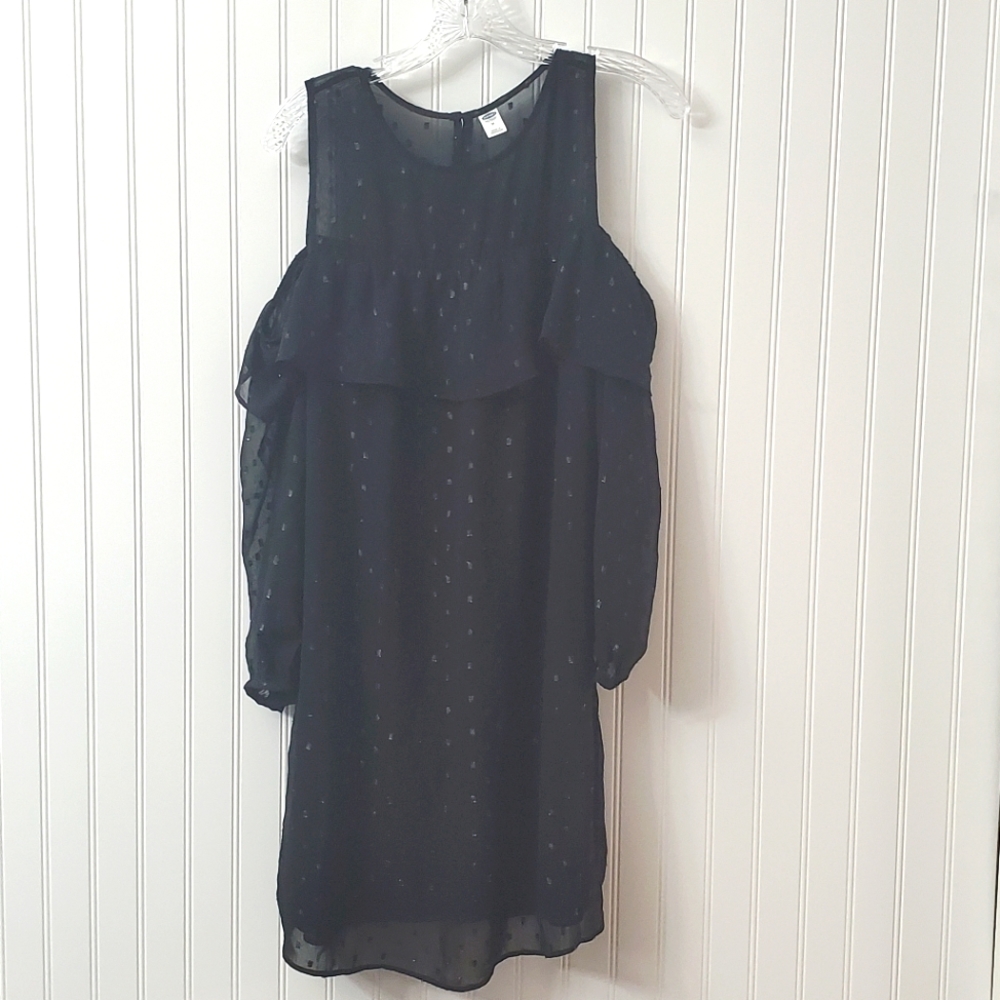 NWT Old Navy Black cold shoulder dress Medium